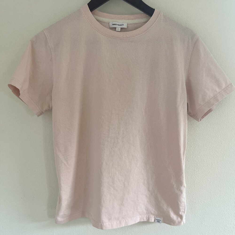 Norse Projects Niels Standard Tee in Pink Small